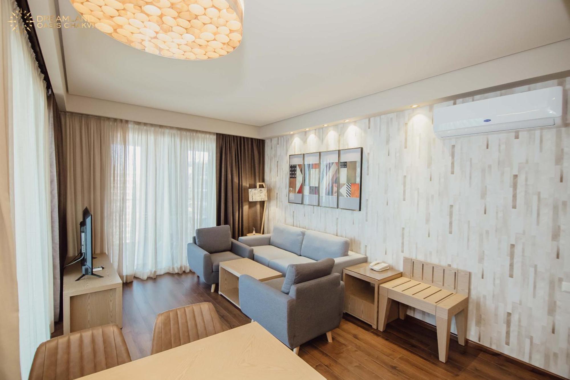 Dreamland Oasis Aparthotel Кобулети Екстериор снимка