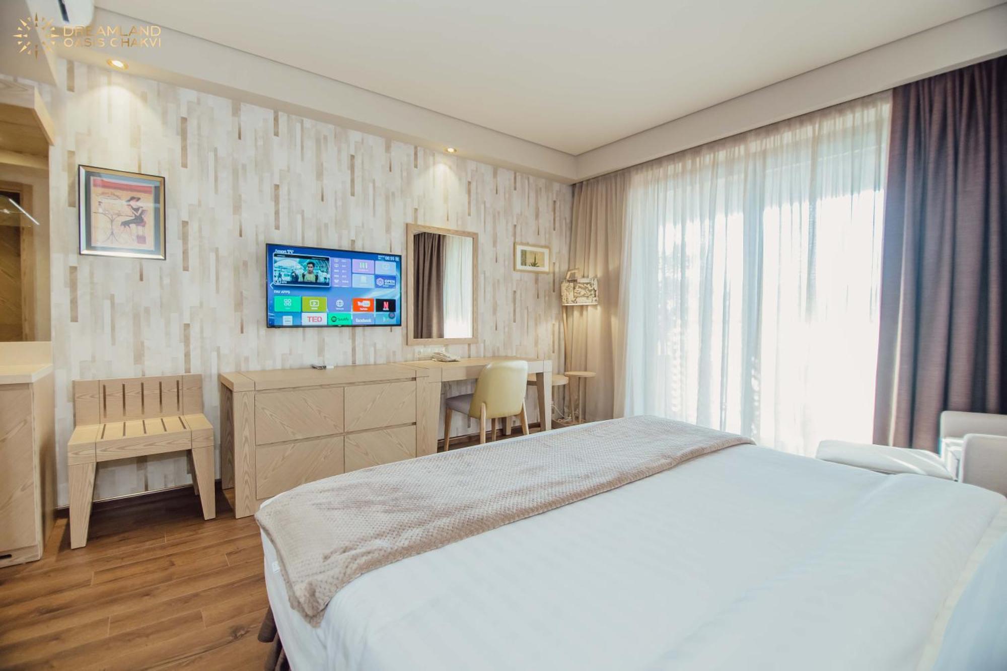 Dreamland Oasis Aparthotel Кобулети Екстериор снимка