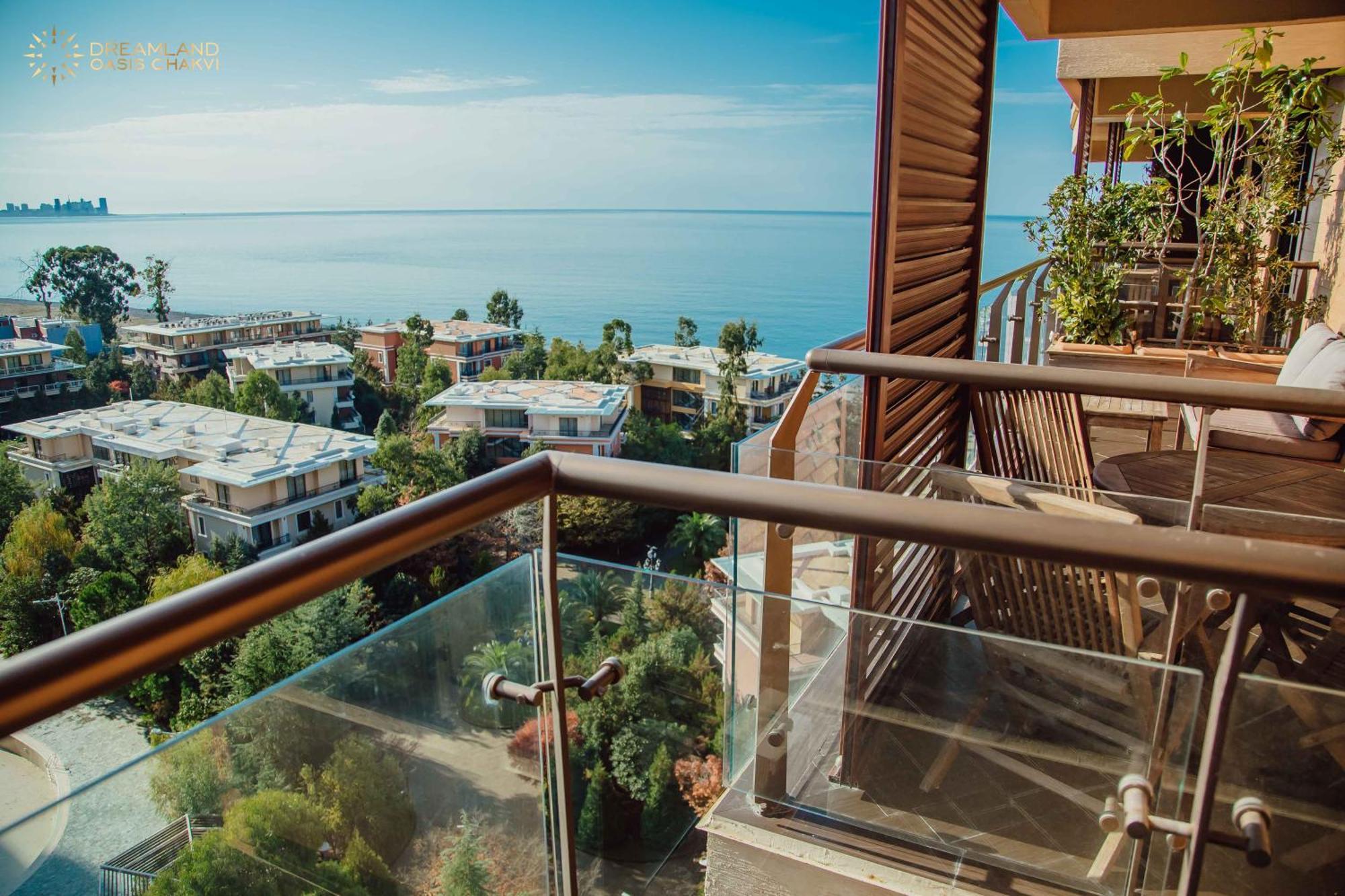 Dreamland Oasis Aparthotel Кобулети Екстериор снимка