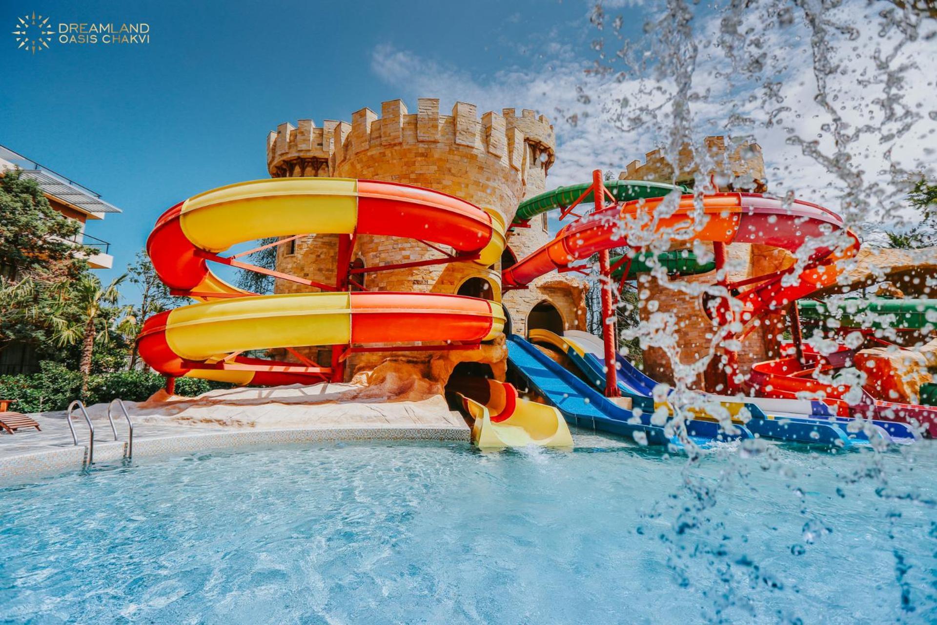 Dreamland Oasis Aparthotel Кобулети Екстериор снимка