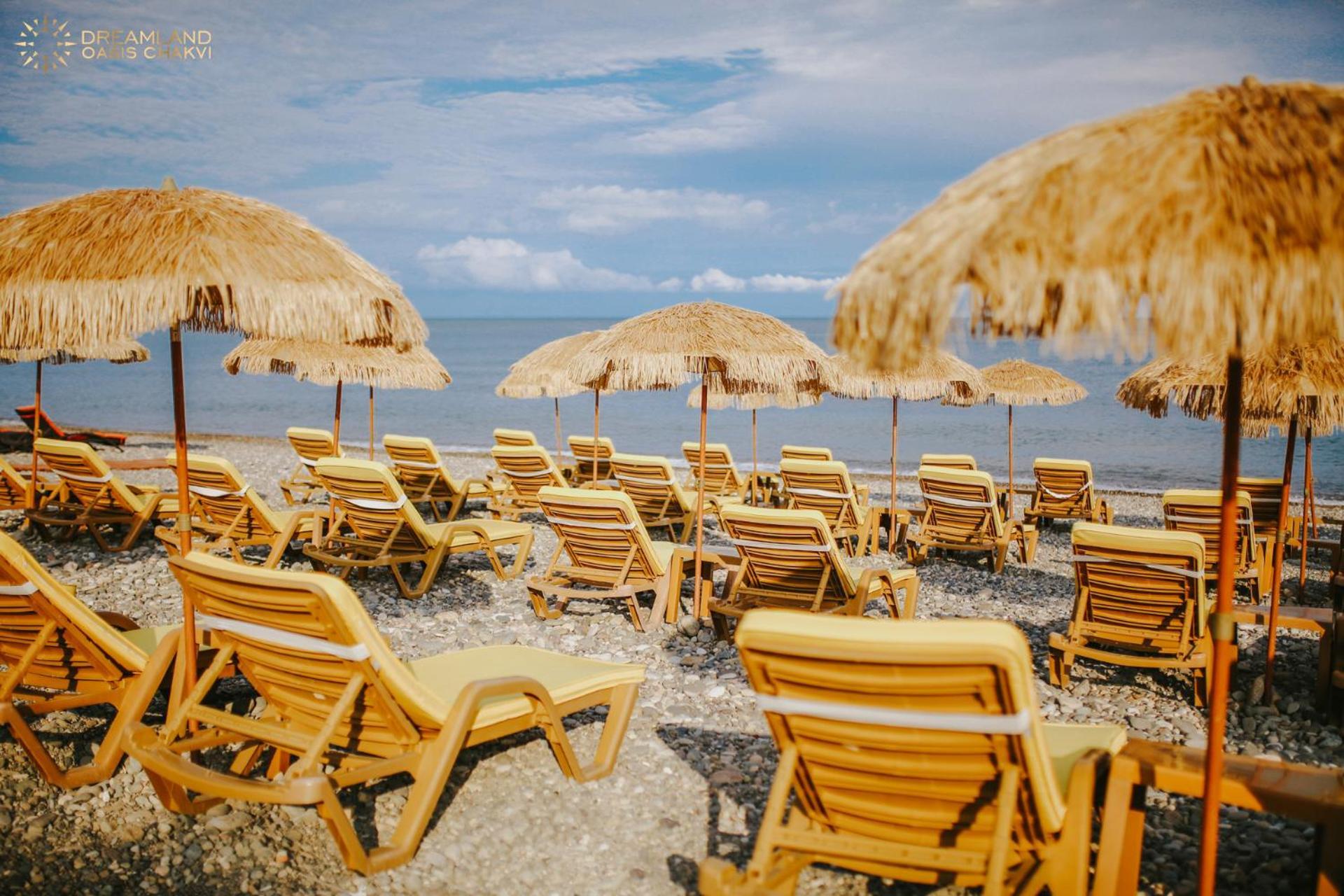 Dreamland Oasis Aparthotel Кобулети Екстериор снимка