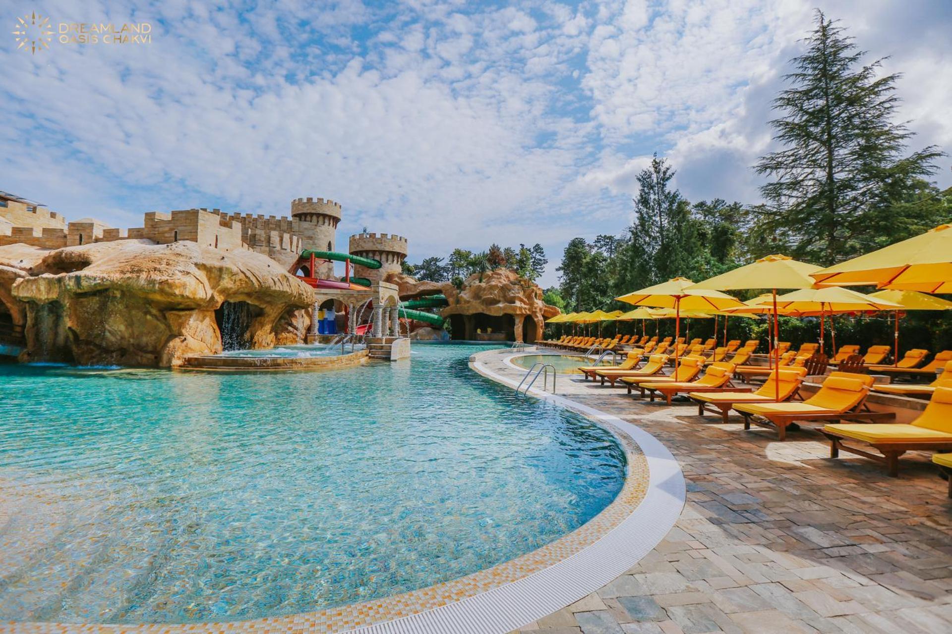 Dreamland Oasis Aparthotel Кобулети Екстериор снимка