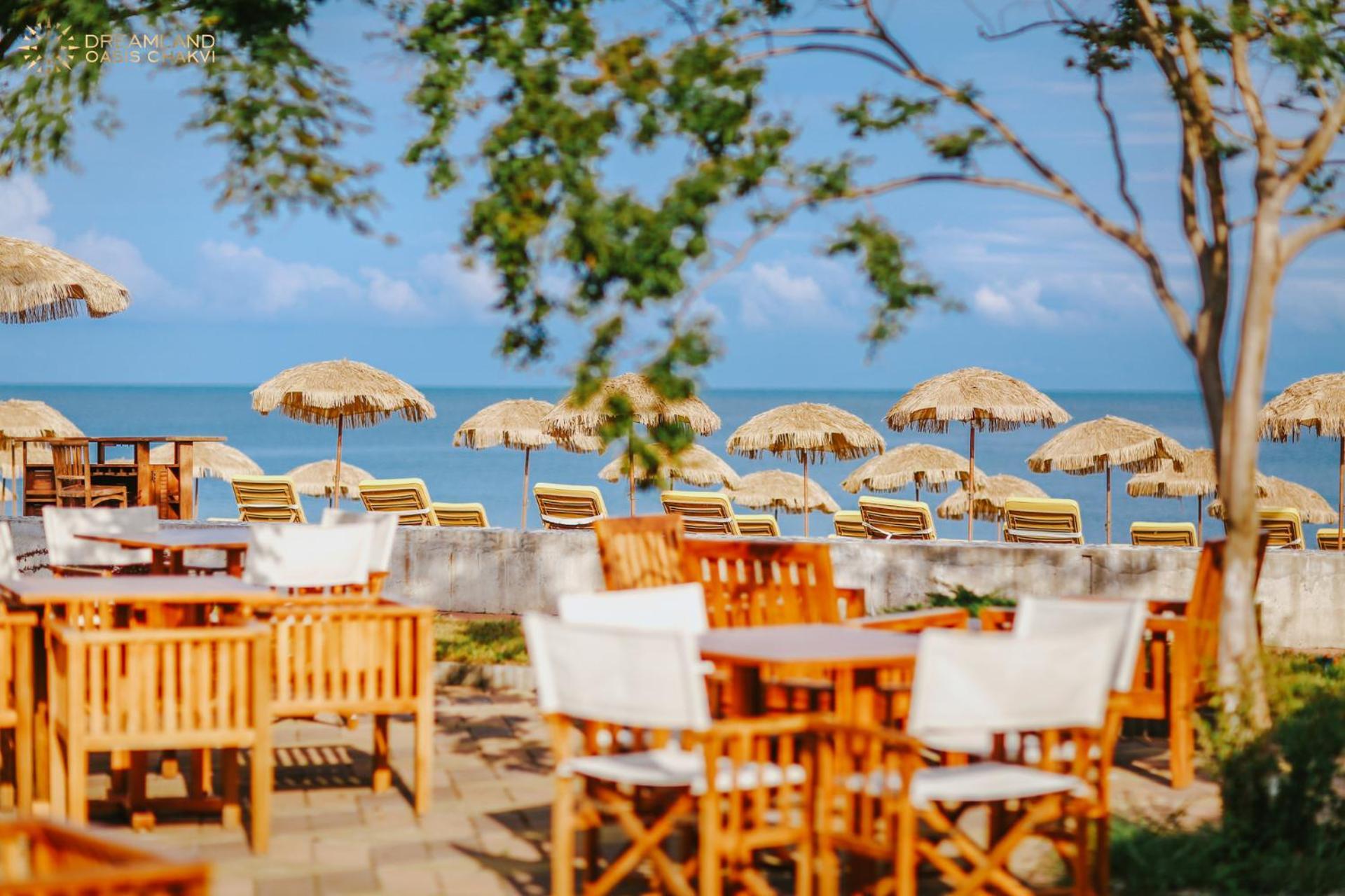 Dreamland Oasis Aparthotel Кобулети Екстериор снимка