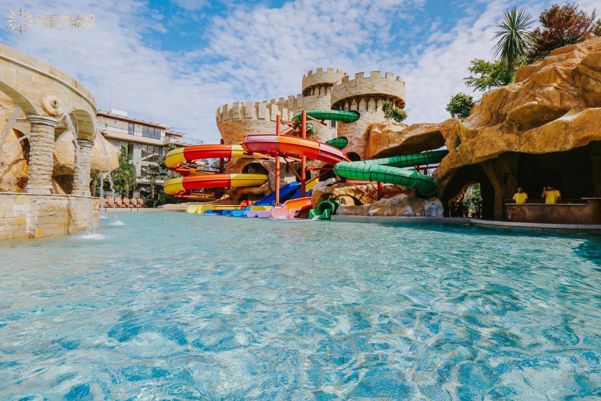 Dreamland Oasis Aparthotel Кобулети Екстериор снимка